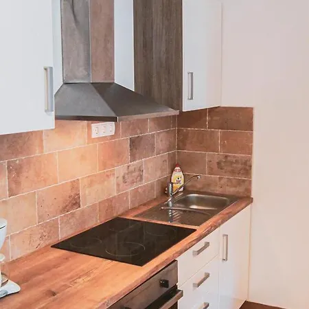 Appartement Fully Renovated One Bedroom With A Seaview - A *