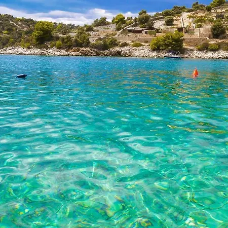 Fully Renovated One Bedroom With A Seaview - A