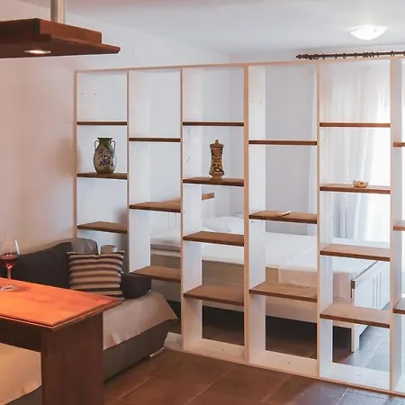 Fully Renovated One Bedroom With A Seaview - A